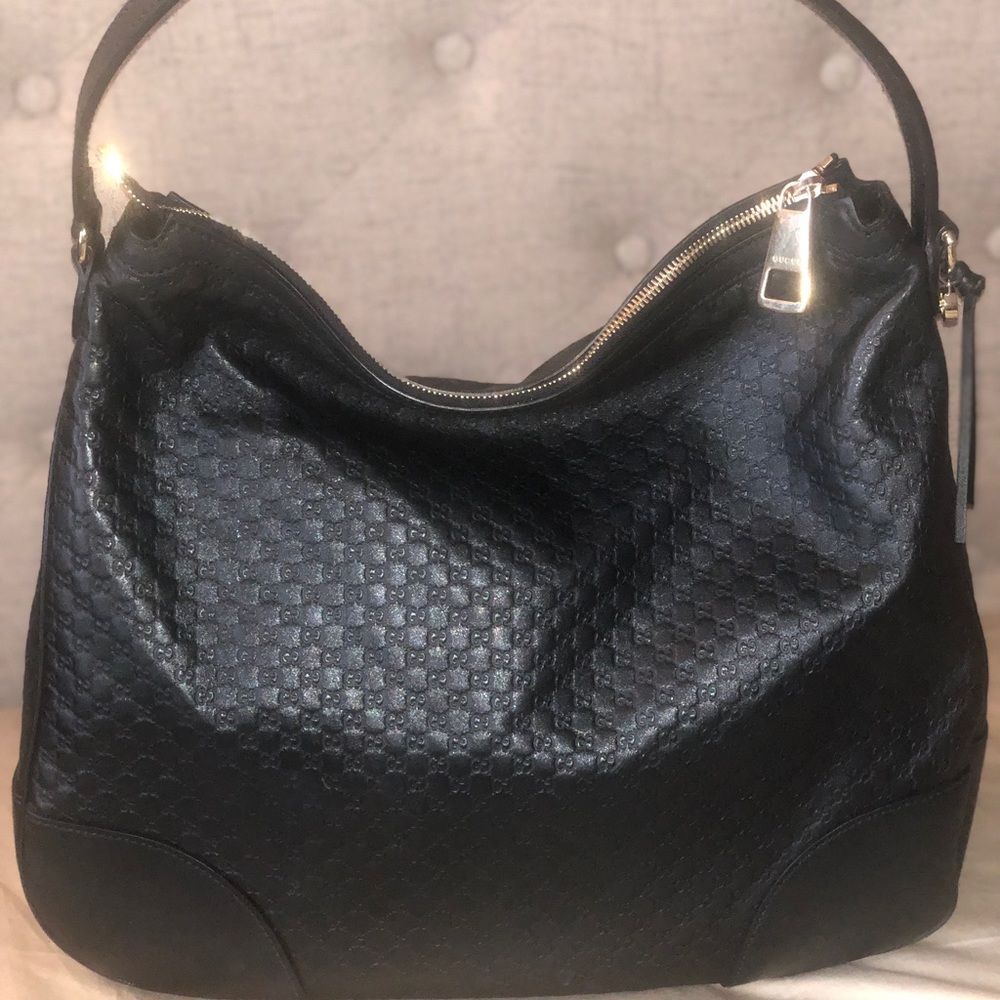 Gucci- Microguccissima Hobo-Black.